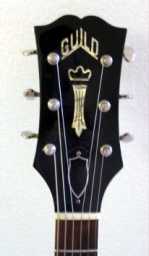 Guild T-100DP sunburst 1963 w-Bigsby.jpg